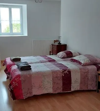 Eugenie Holiday home Saint-Quentin-de-Chalais